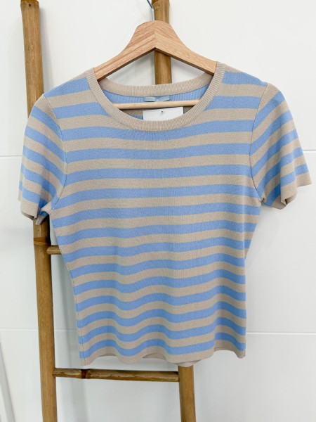 TOP PUNTO RAYAS CELESTE Y BEIGE